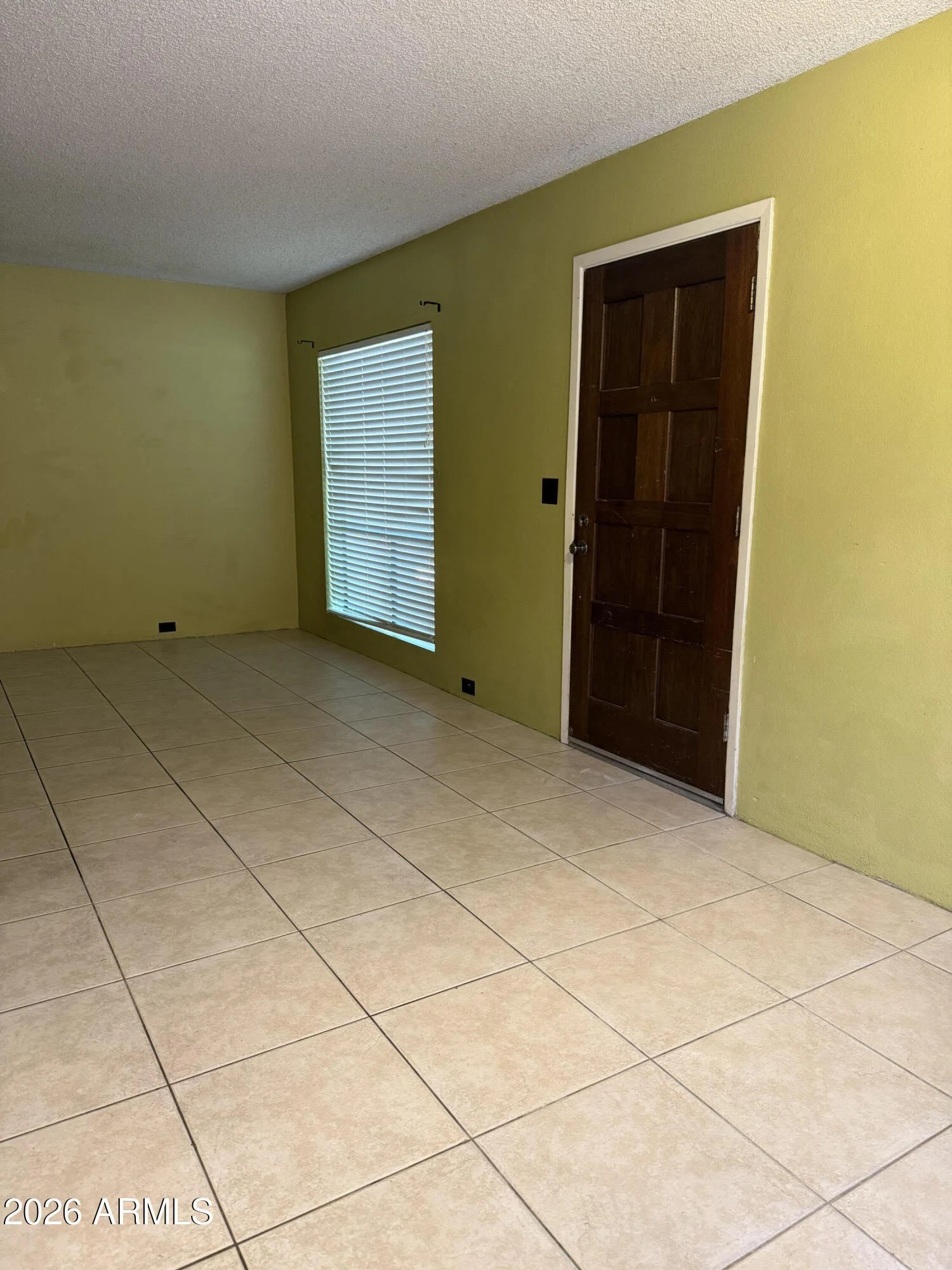 10407 N 11th Place photo 5