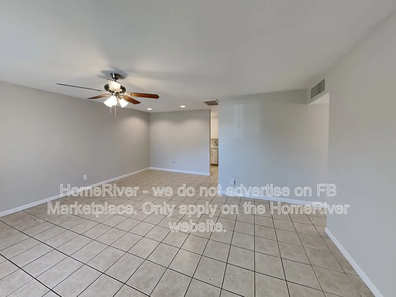 3212 W Marshall Ave photo 5
