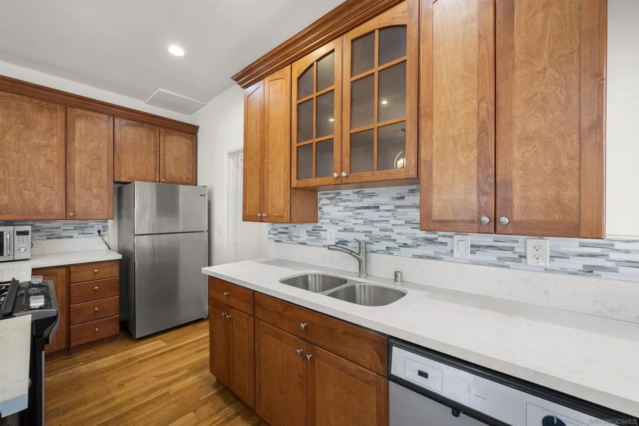 1430 Upas Street - 1 photo 5