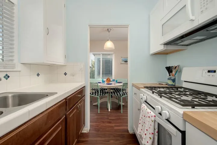 719 Whiting Court-1