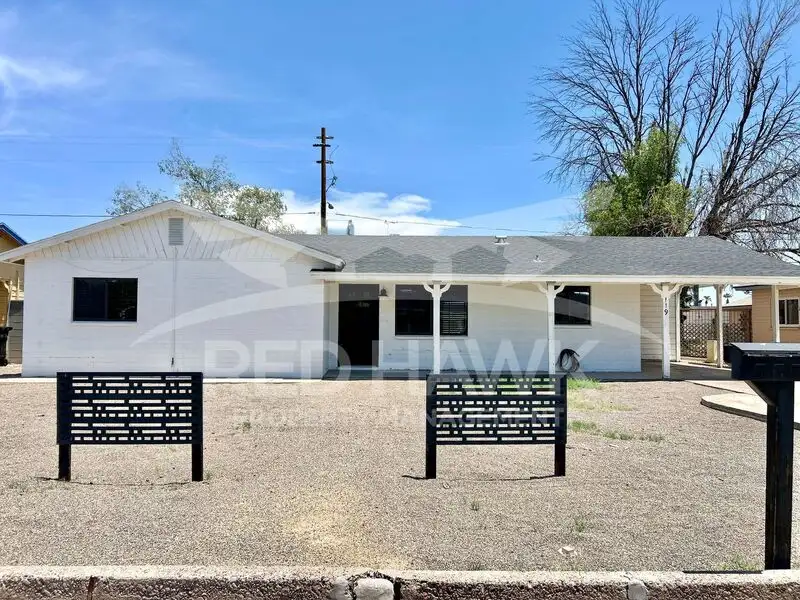 119 S Catalina St Gilbert, AZ 85233 photo 2