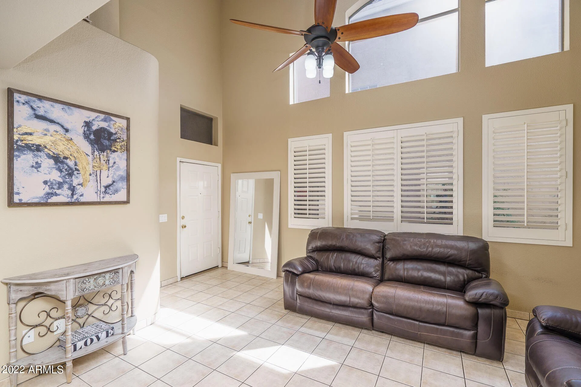 1315 W ESCUDA Road photo 2