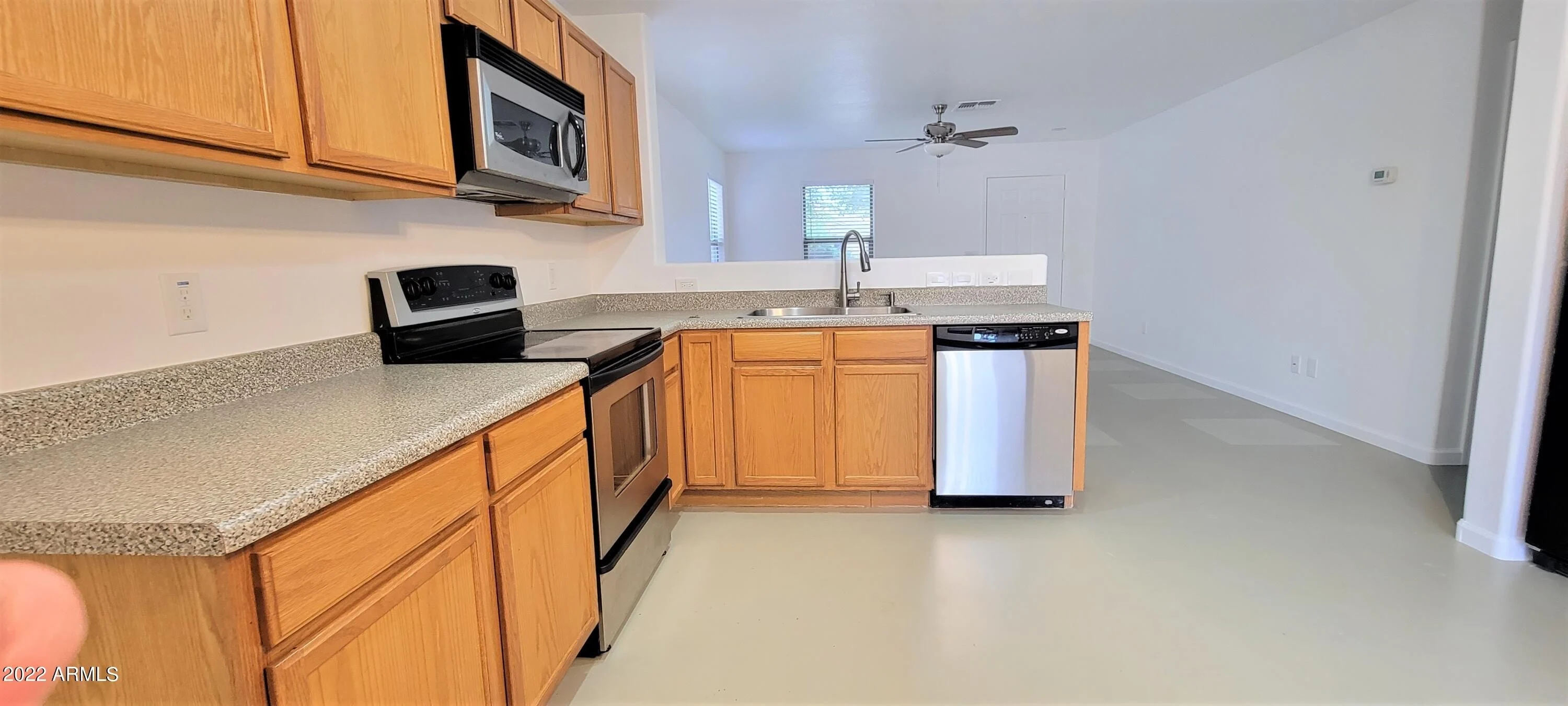 45556 W AMSTERDAM Road photo 4