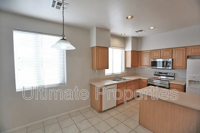 6331 W Pontiac Dr Glendale, AZ 85308 photo 5
