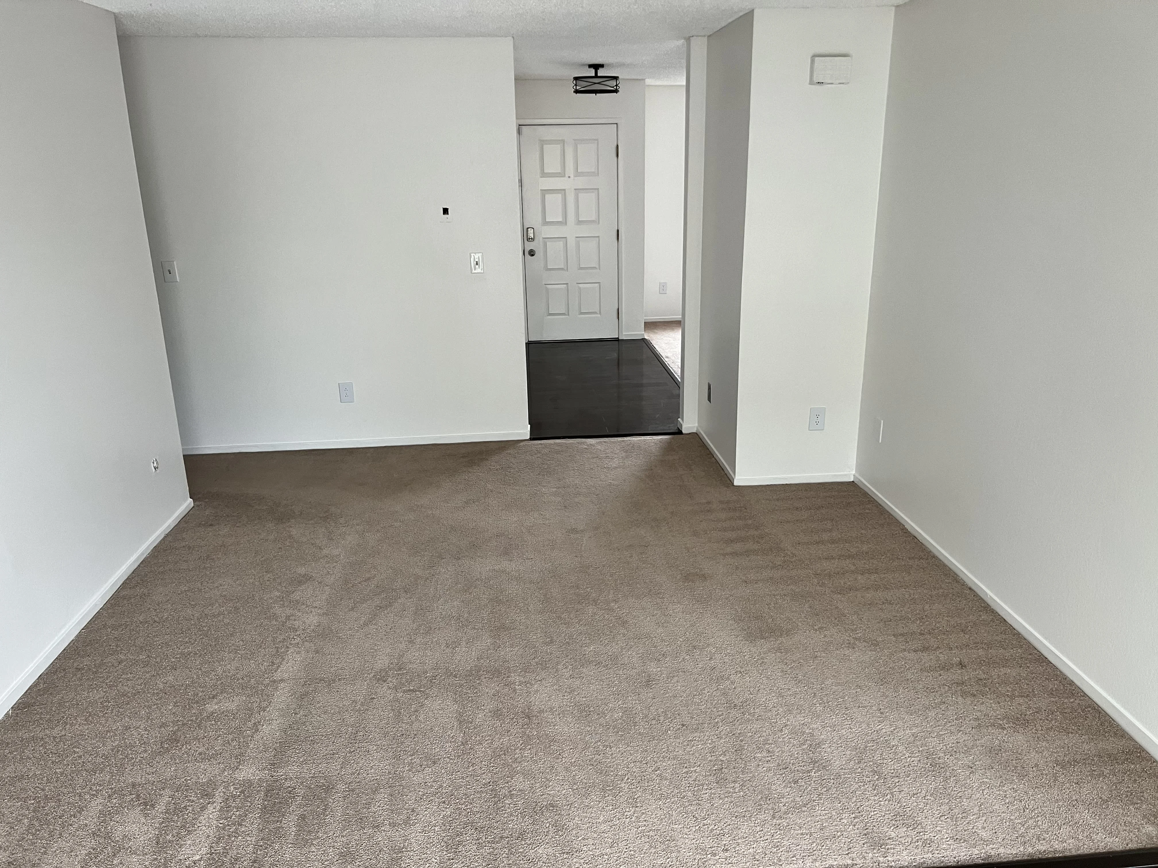 5226 Victor Avenue photo 4