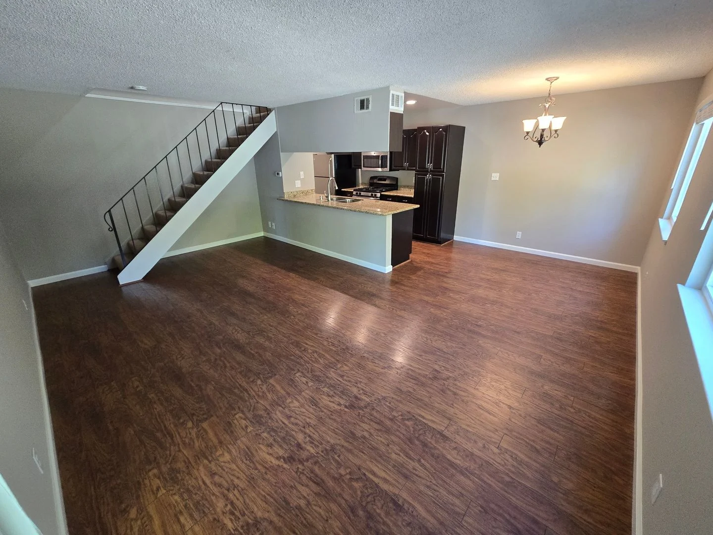 Sharp 2 bedroom in Pleasanton available now. photo 3