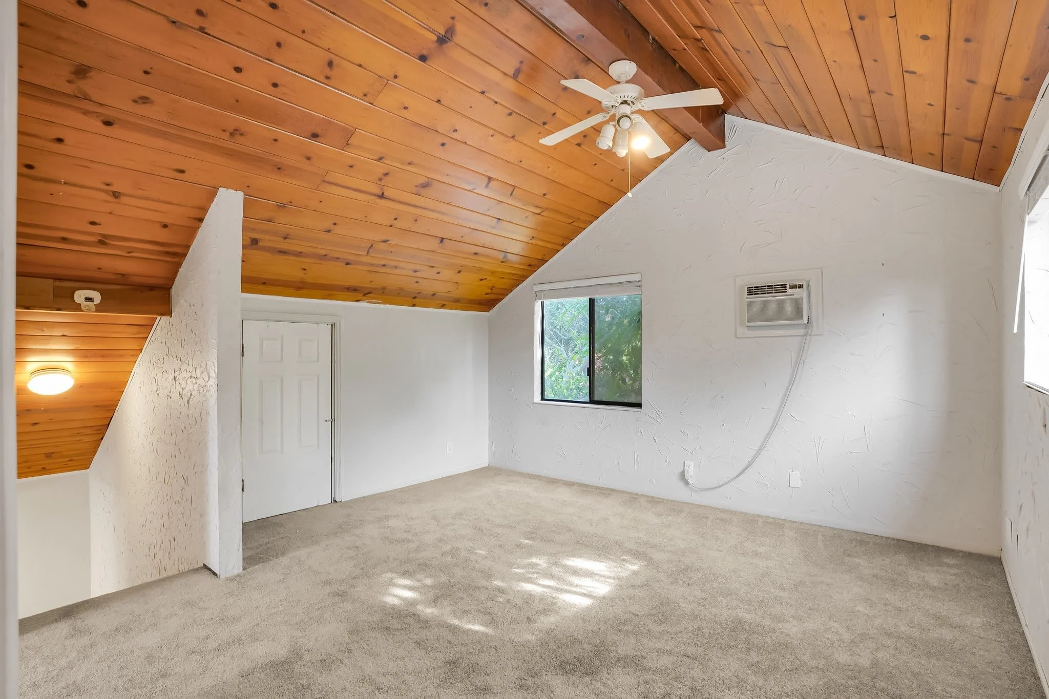 1338 Homestead Avenue photo 3