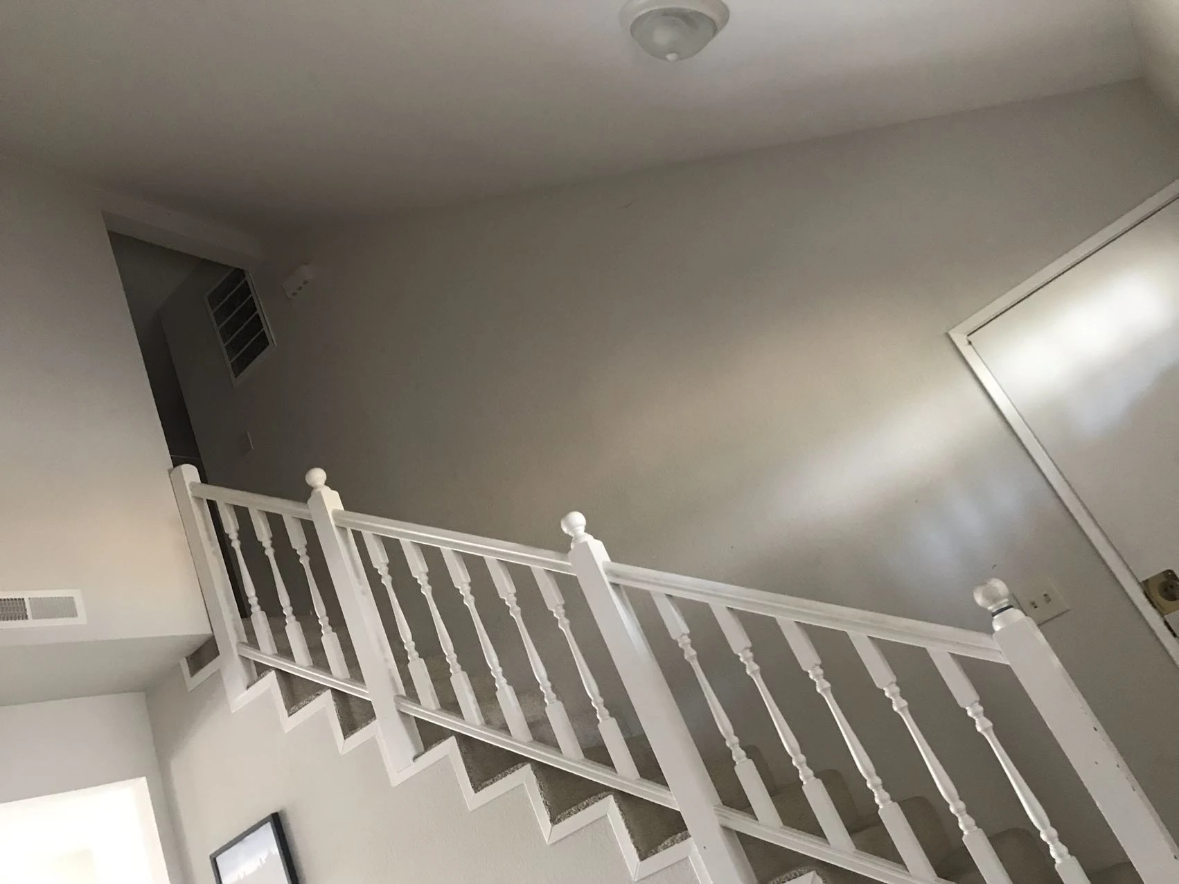 478 Nightingale Street photo 5