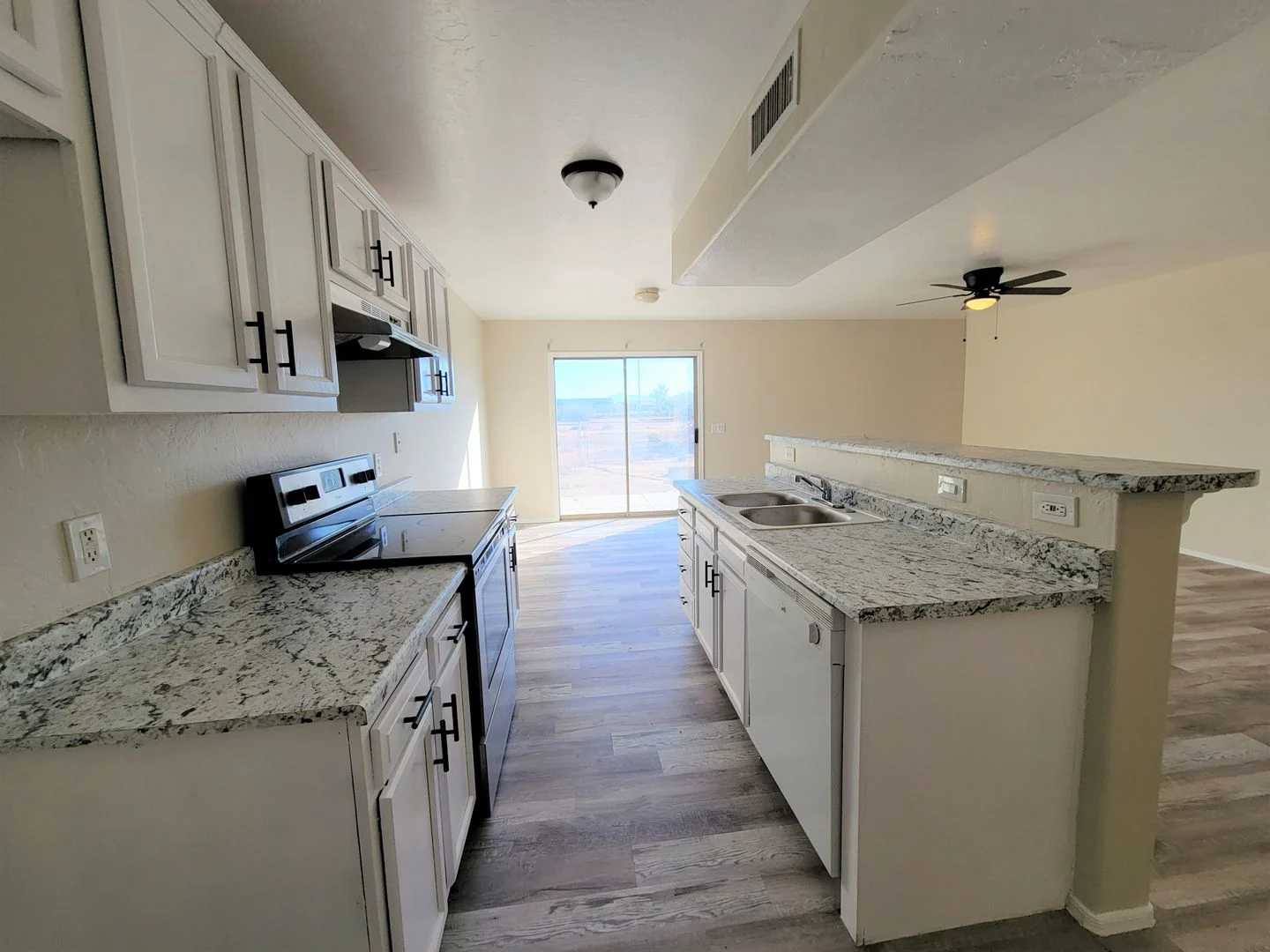 15147 S Yava Rd Arizona City, AZ 85123 photo 3