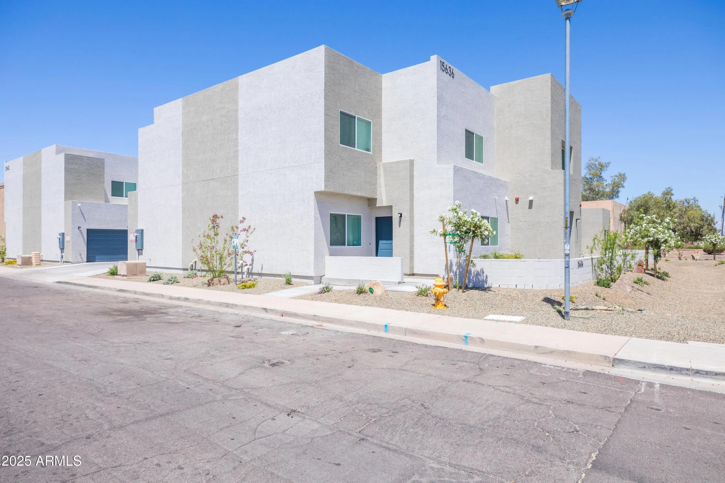 15636 N 29th St Phoenix, AZ 85032 photo 3