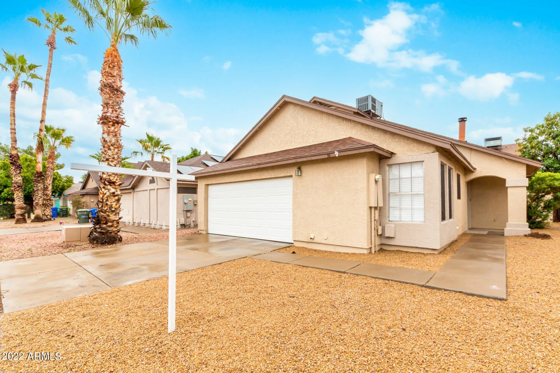 509 E Rimrock Dr photo 2