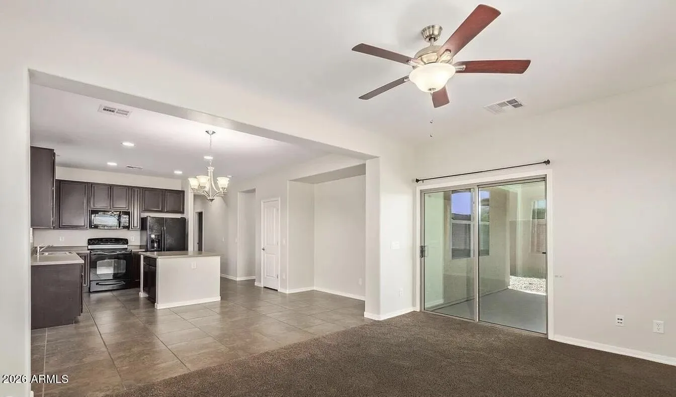 34578 N Mirandesa Dr San Tan Valley, AZ 85143 photo 4