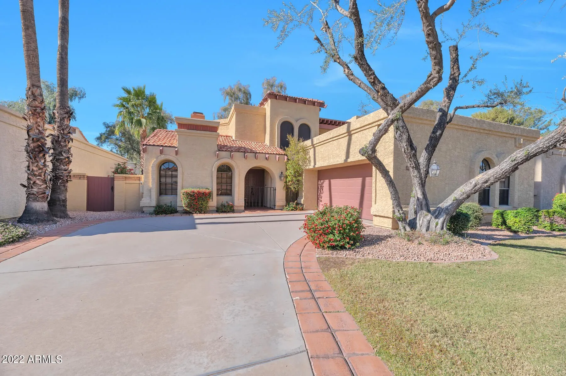 10566 N 87th Pl Scottsdale, AZ 85258 photo 2