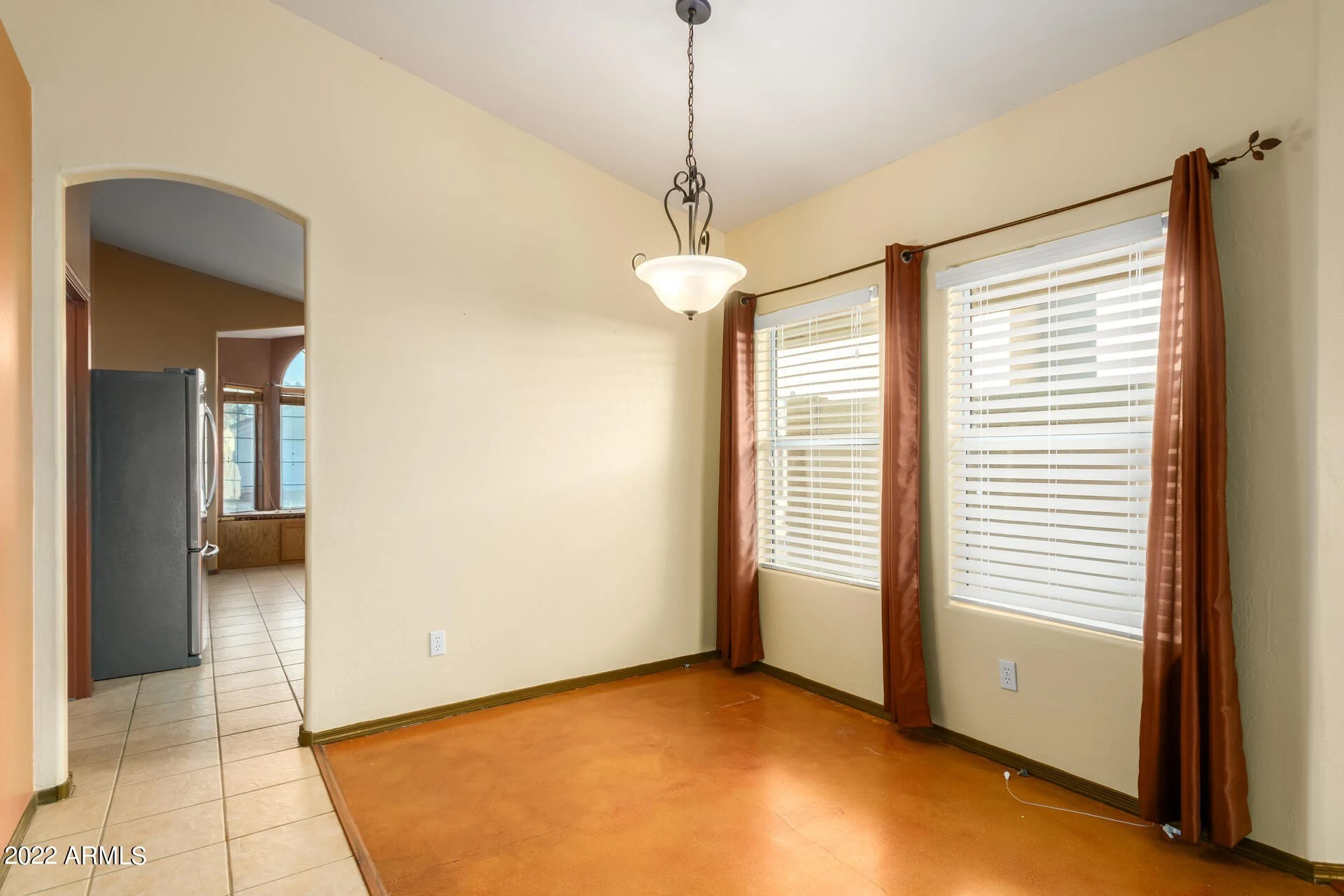 525 N VAL VISTA Drive photo 4