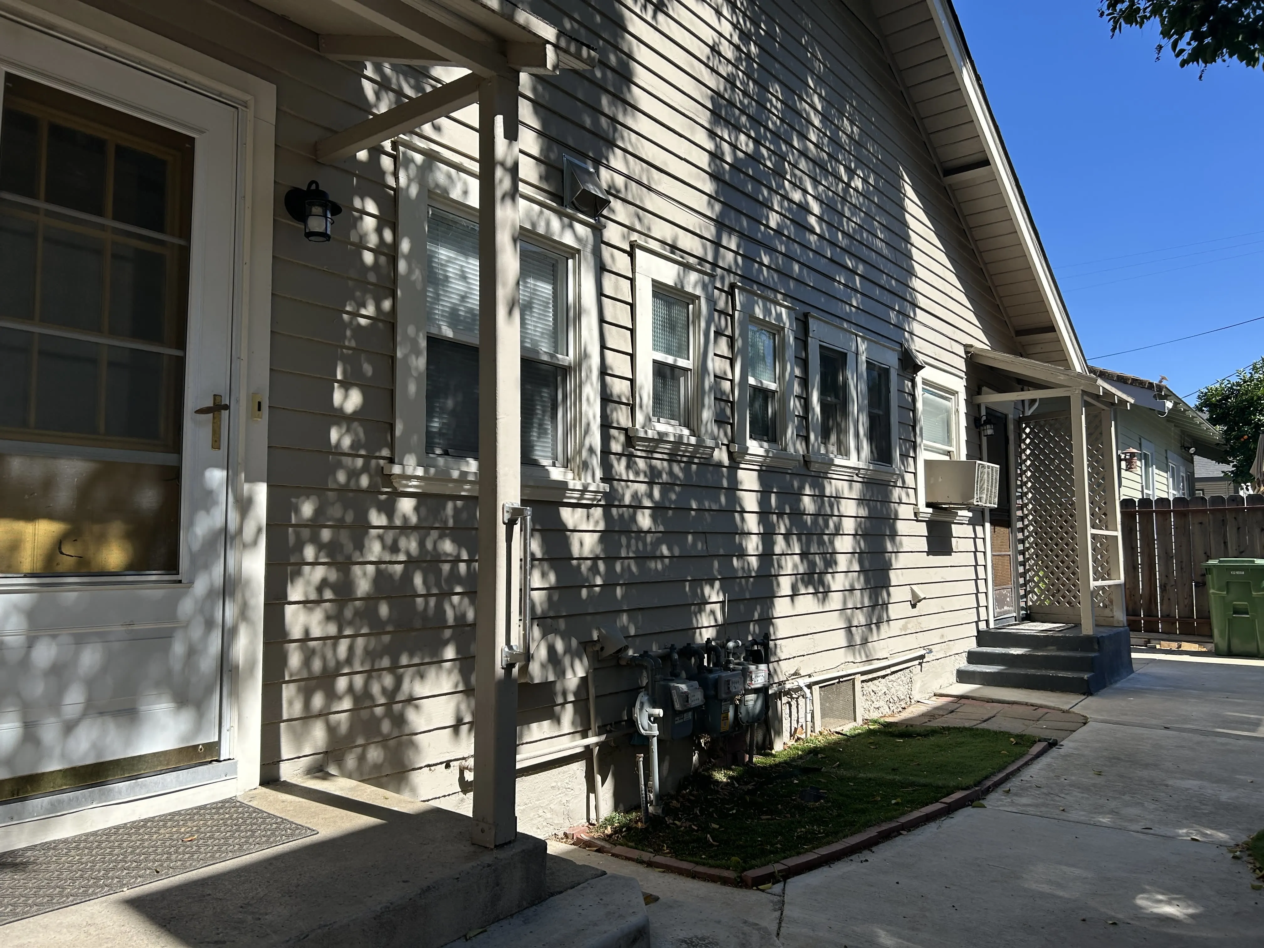 1145 Parker Ave photo 3