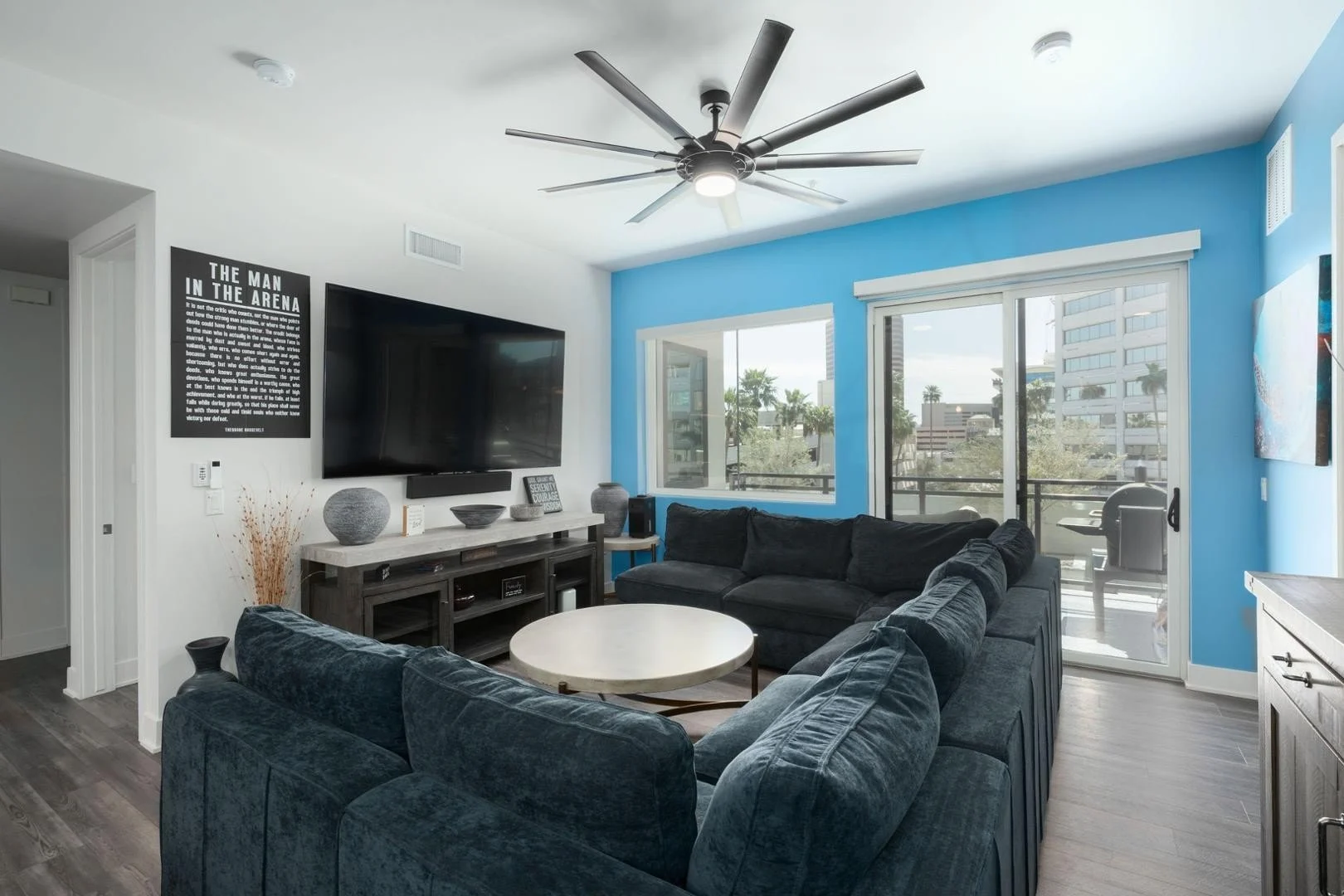 3131 N Central Ave Phoenix, AZ 85012 photo 4