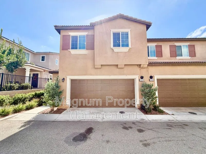 24242 Hazelnut Ave photo 4