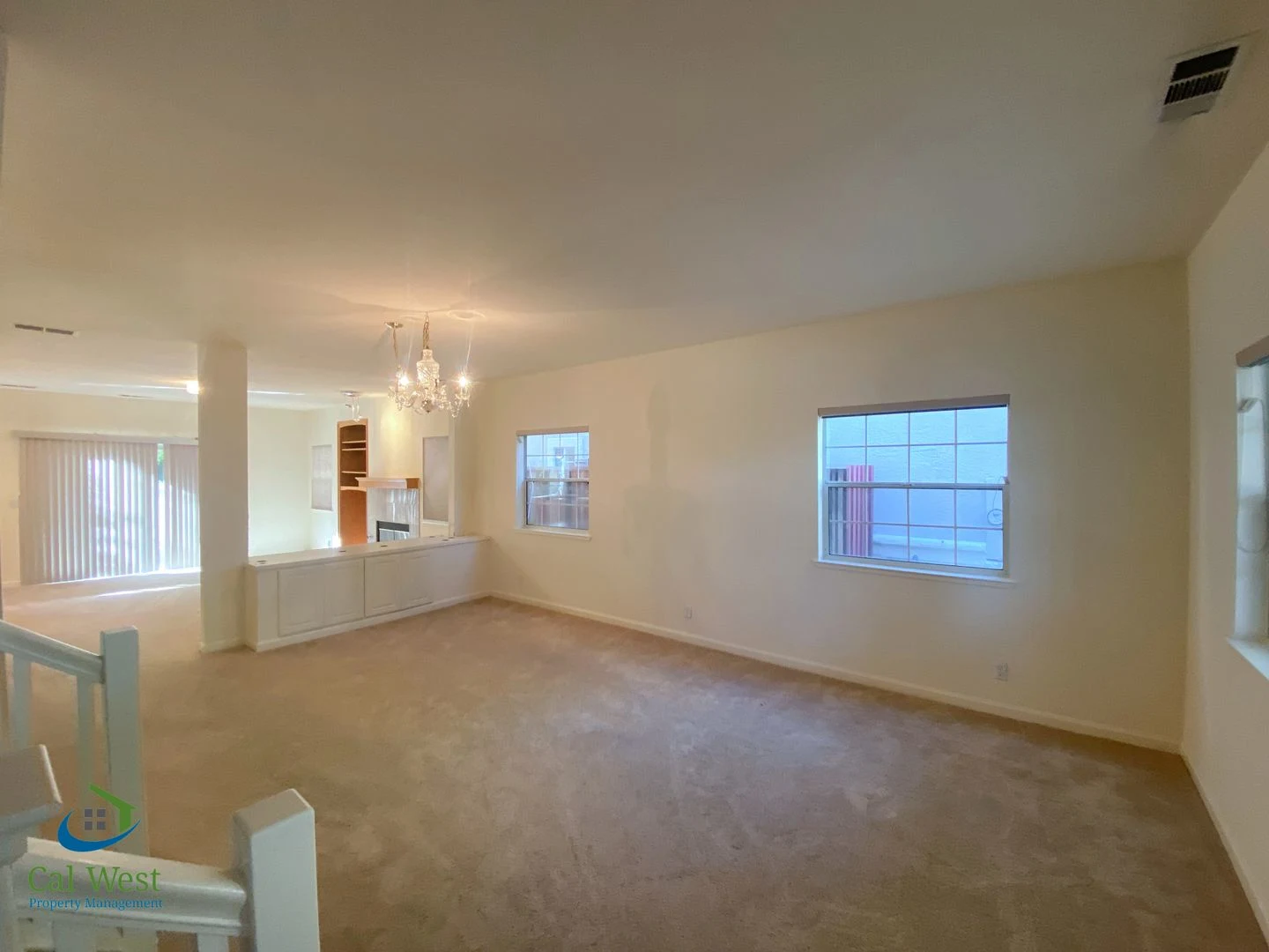 $8995-Amazing 4 Bed/3 Bath Home in Mtn. View Jackson Park Neighborhood! Central Air conditioning! photo 5