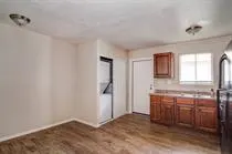 1810 N 51st St unit 14 photo 3