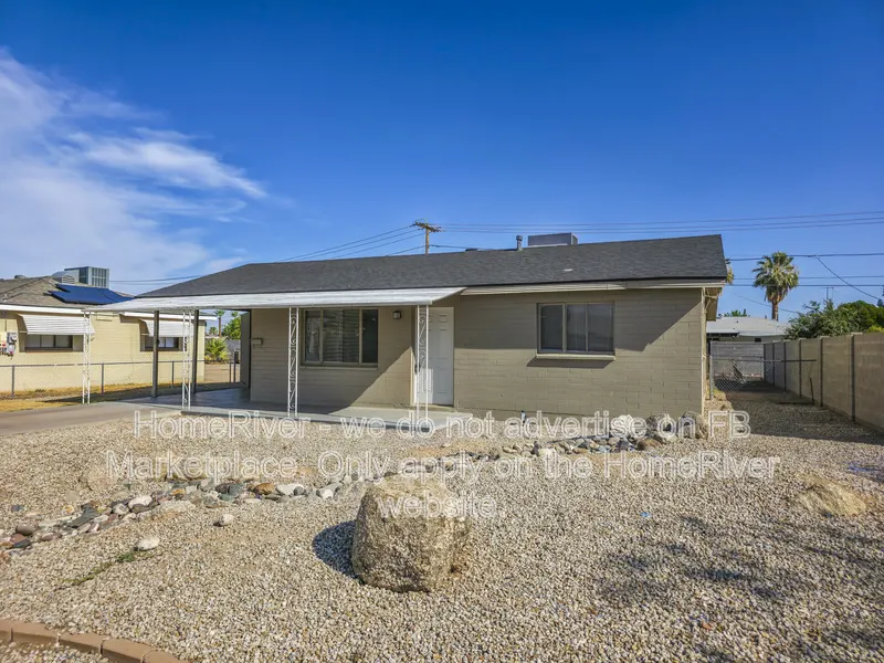 11211 W Missouri Ave photo 3