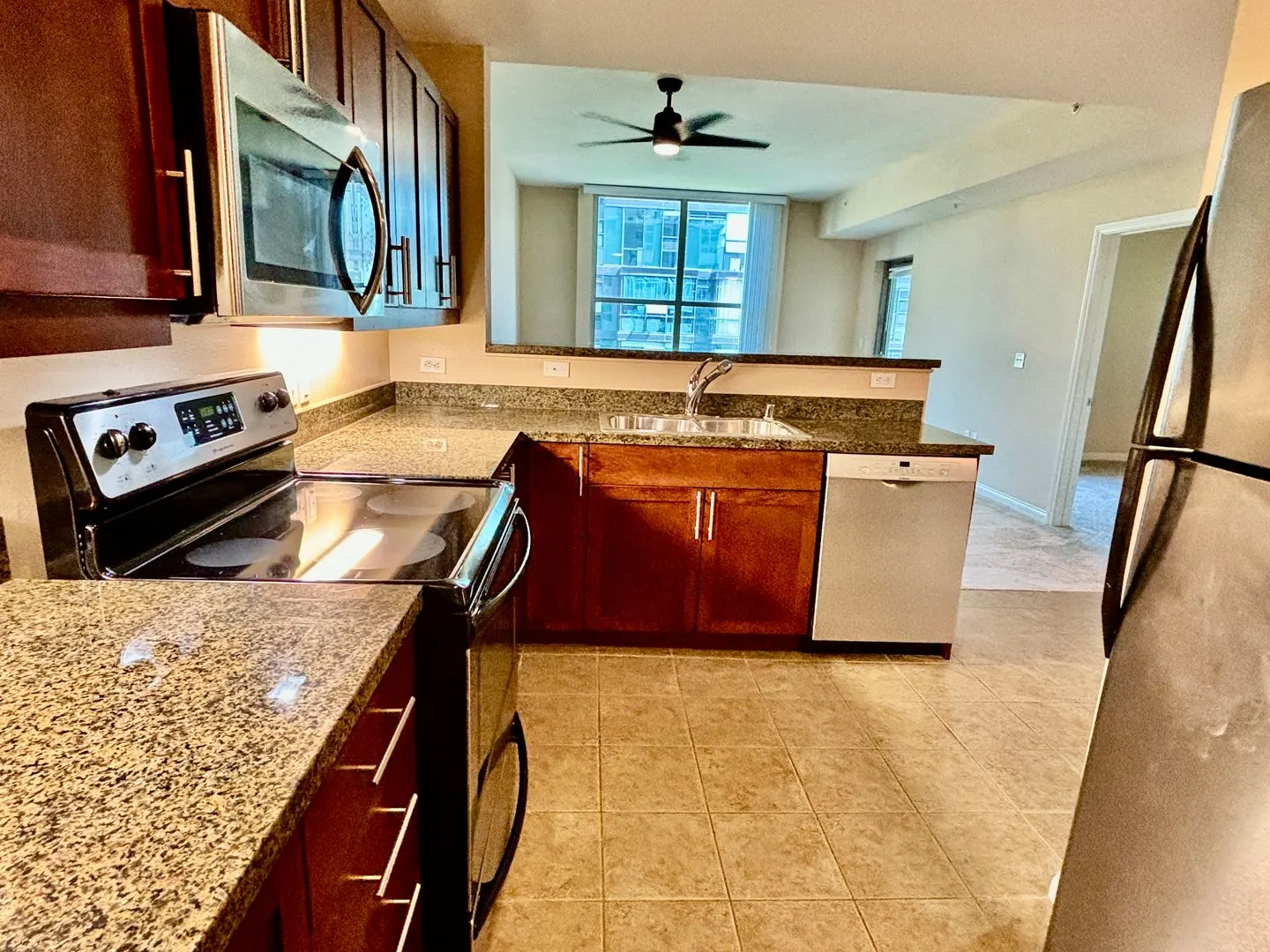 253 Tenth Ave San Diego, CA 92101