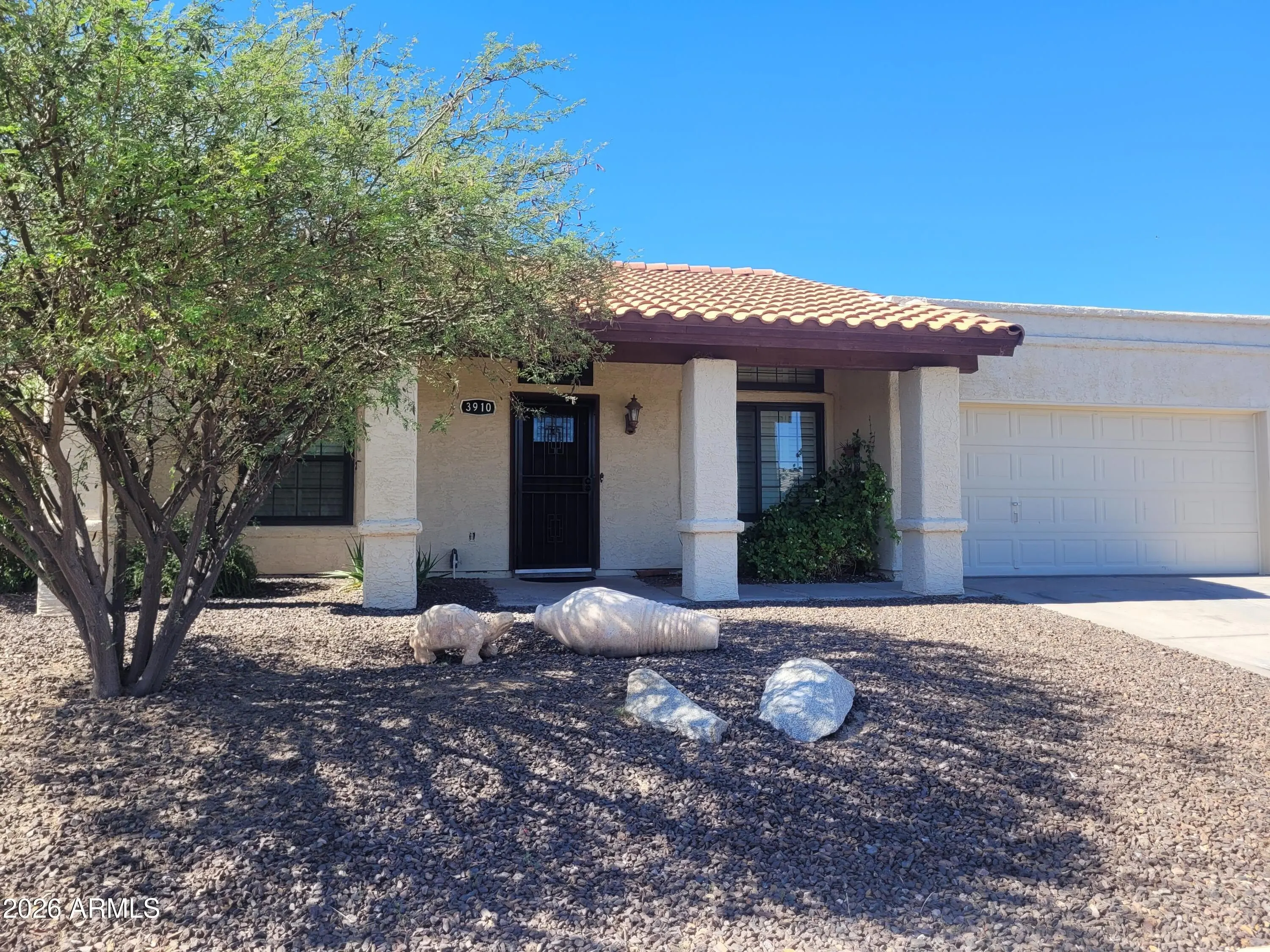 3910 E Shomi St Phoenix, AZ 85044 photo 4