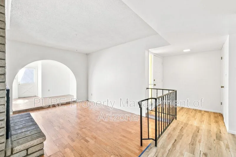 2604 W Ellis Dr photo 4