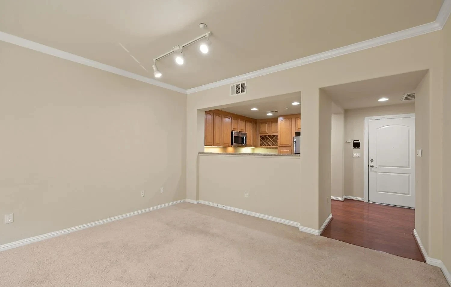 2260 Gellert Blvd Apt 1107 photo 2