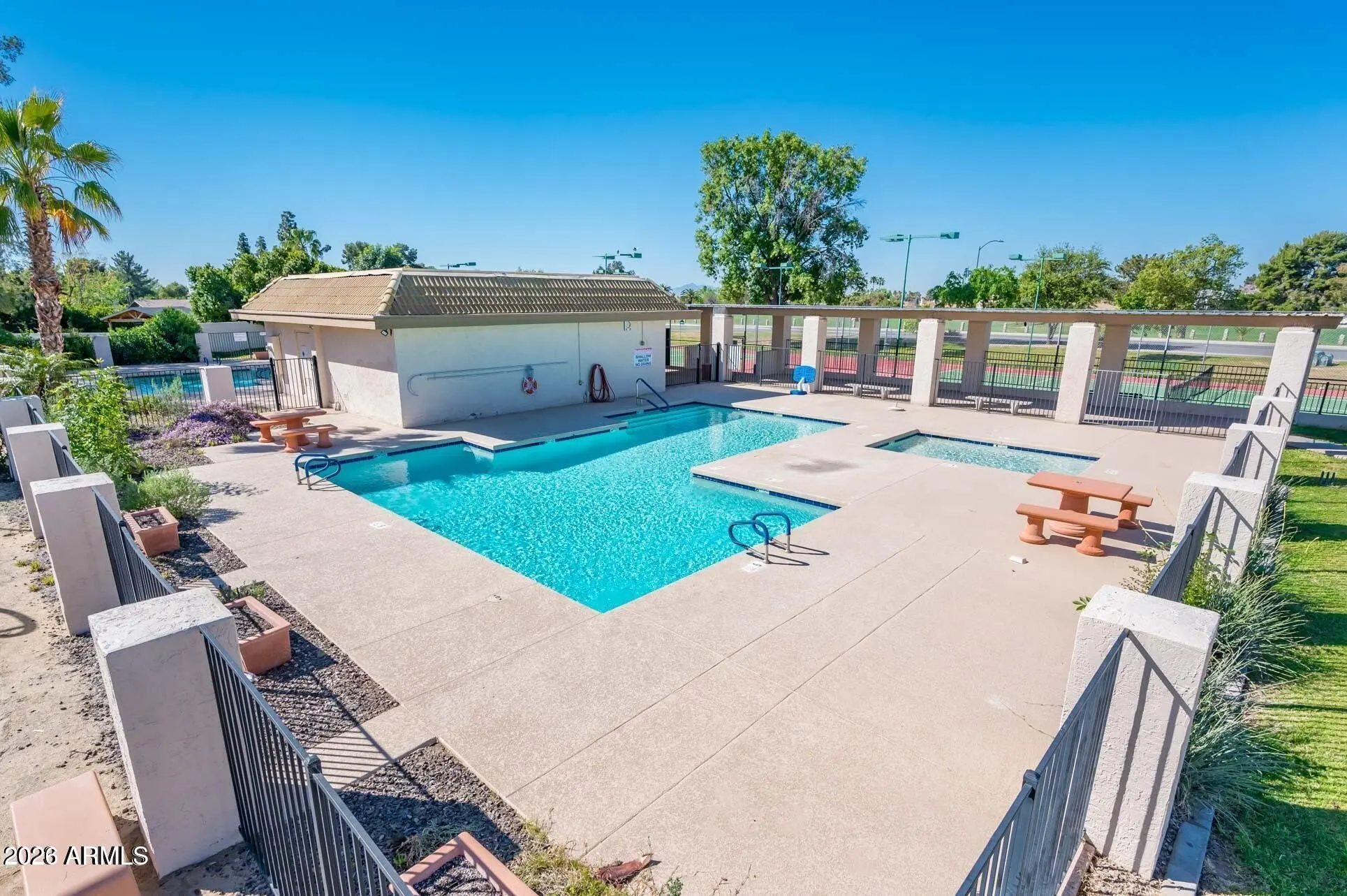 4515 W Continental Dr photo 2