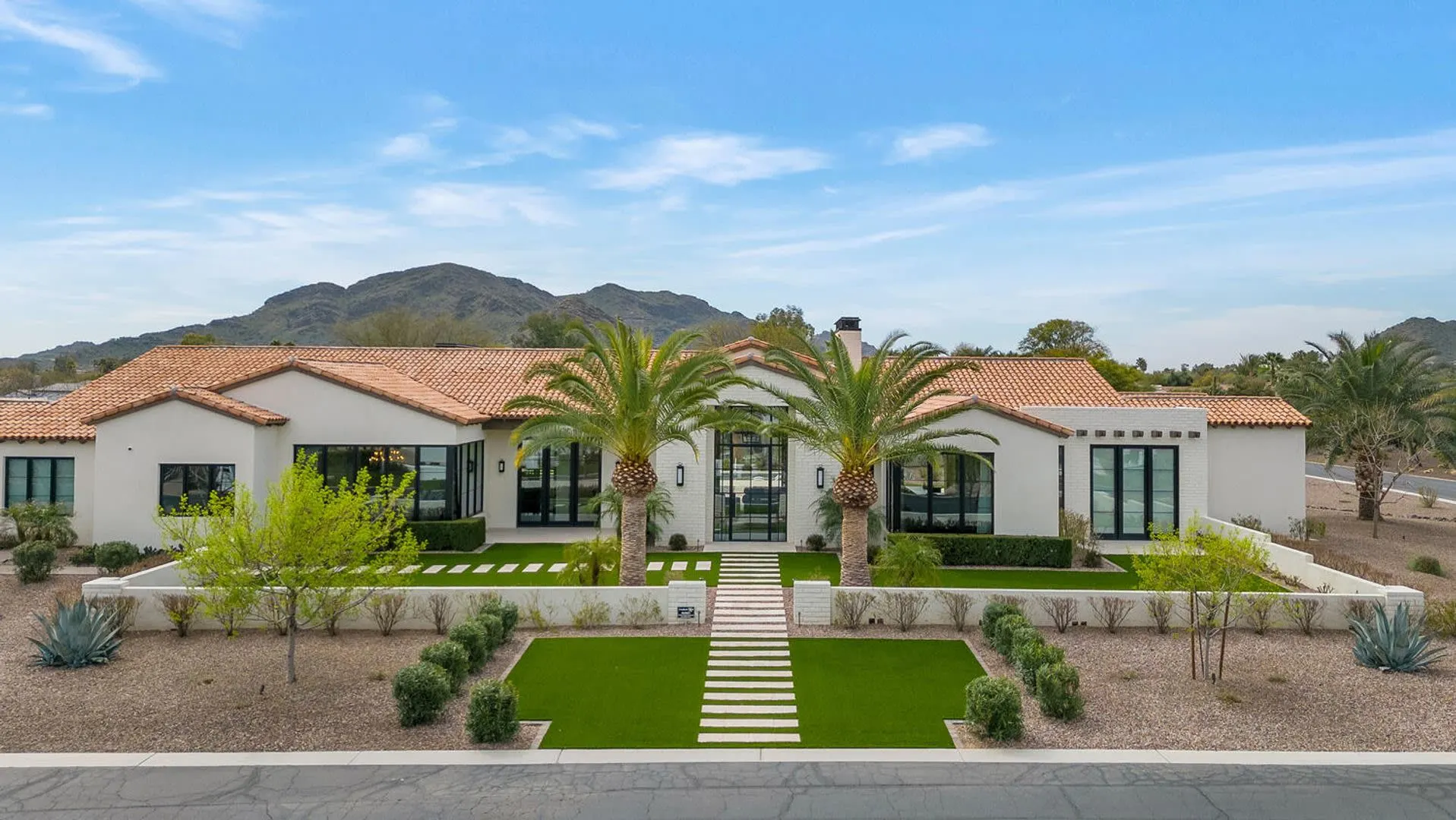 5353 E Sanna St Paradise Valley, AZ 85253 photo 3