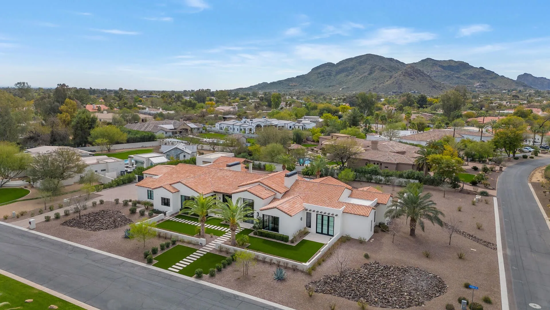 5353 E Sanna St Paradise Valley, AZ 85253 photo 5