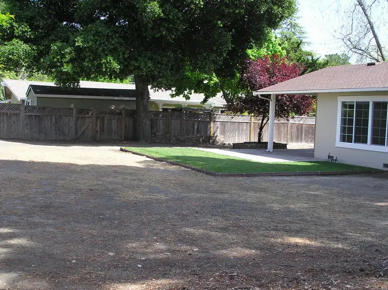 197 Greenwood Cir photo 4