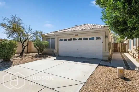 4777 E Charleston Ave photo 2