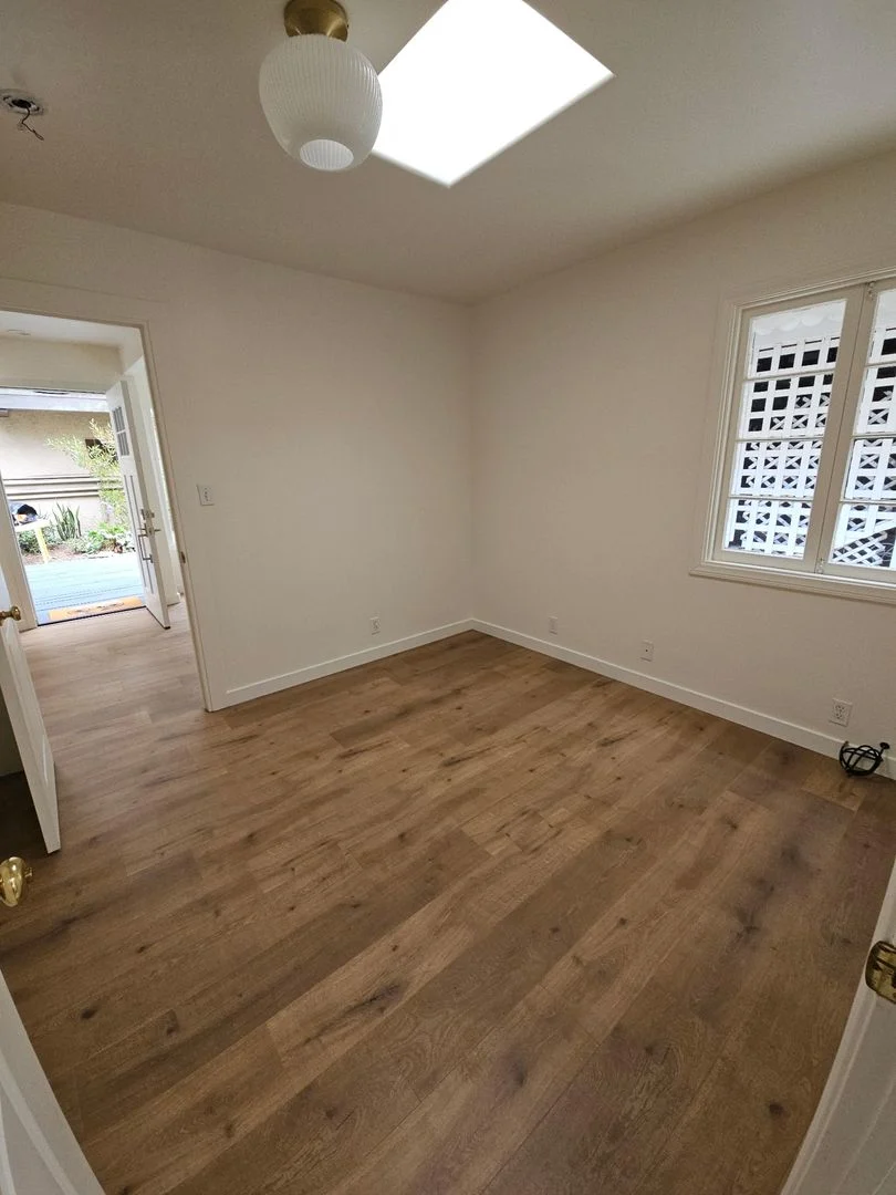 Cute One Bedroom Cottage Near the Center of Mission Hills! photo 4