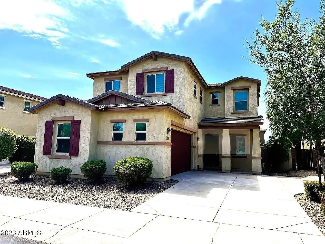 1433 E Lovebird Ln