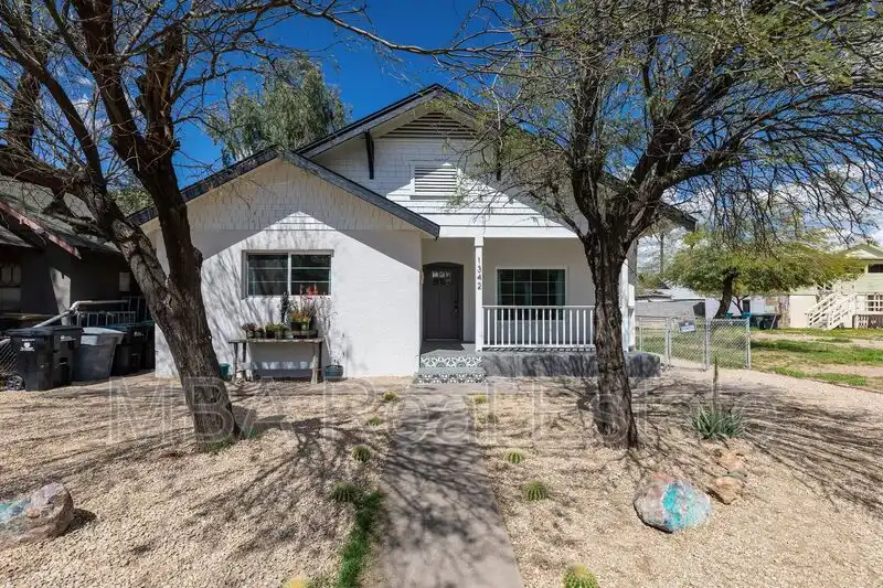 1342 W Monroe St Phoenix, AZ 85007 photo 2