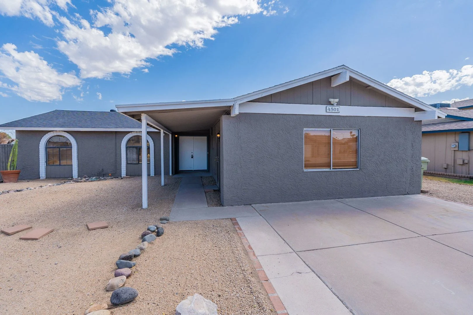 4501 W Cinnabar Ave photo 2