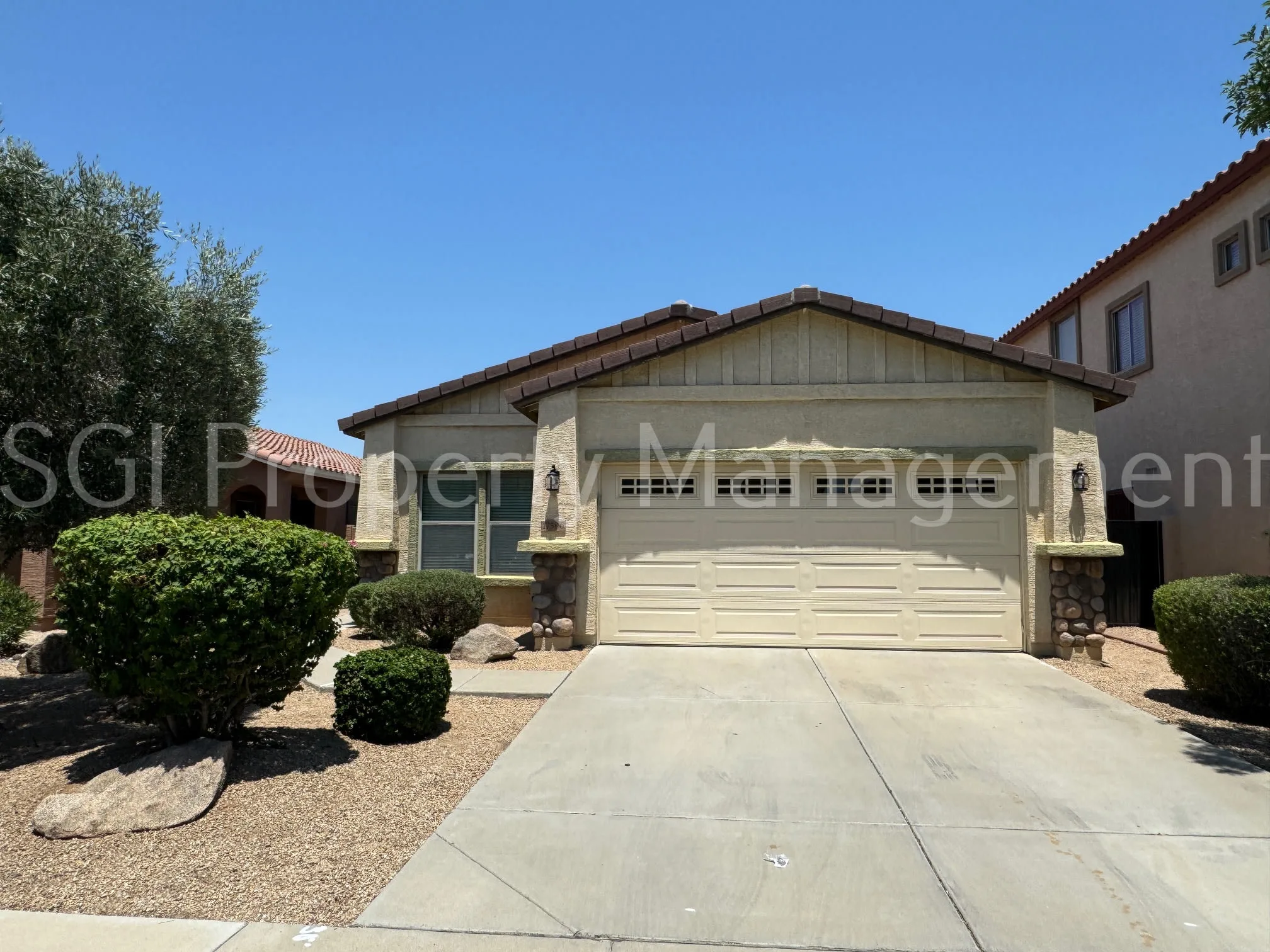 17596 W Lundberg St photo 2