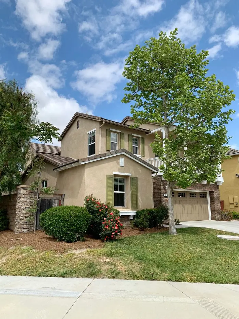 31916 Penguin Pl photo 4