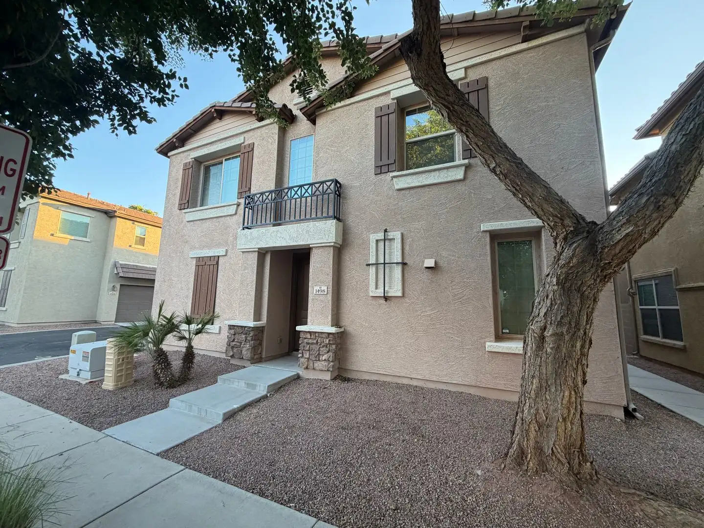 Beautiful 3 Bedroom Home In Gilbert! New Carpet New Paint