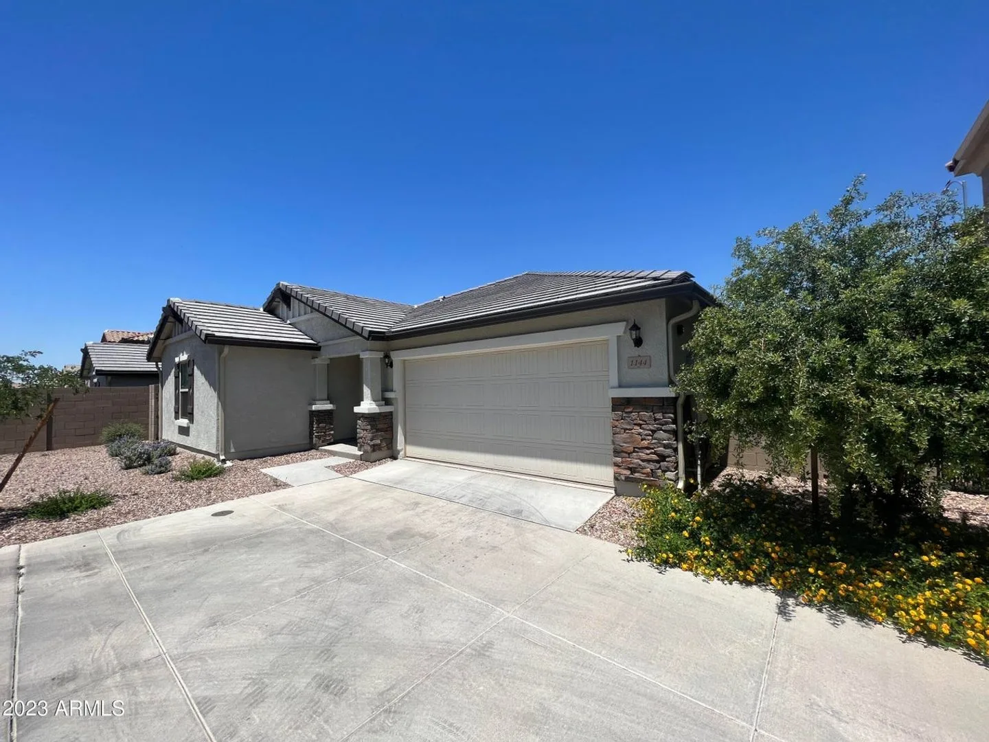 1144 S Sawyer photo 5