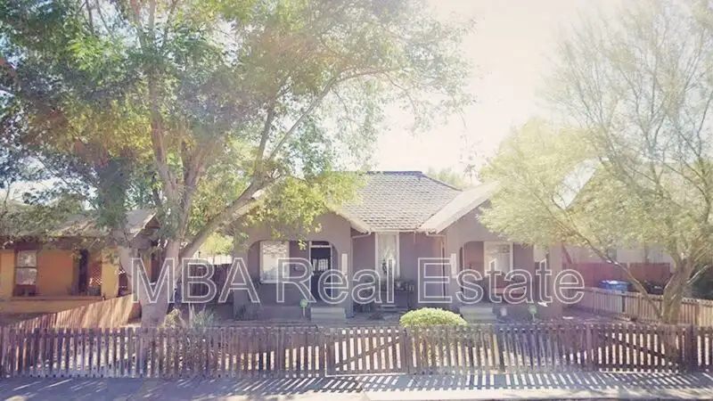 1325 W Woodland Ave Phoenix, AZ 85007