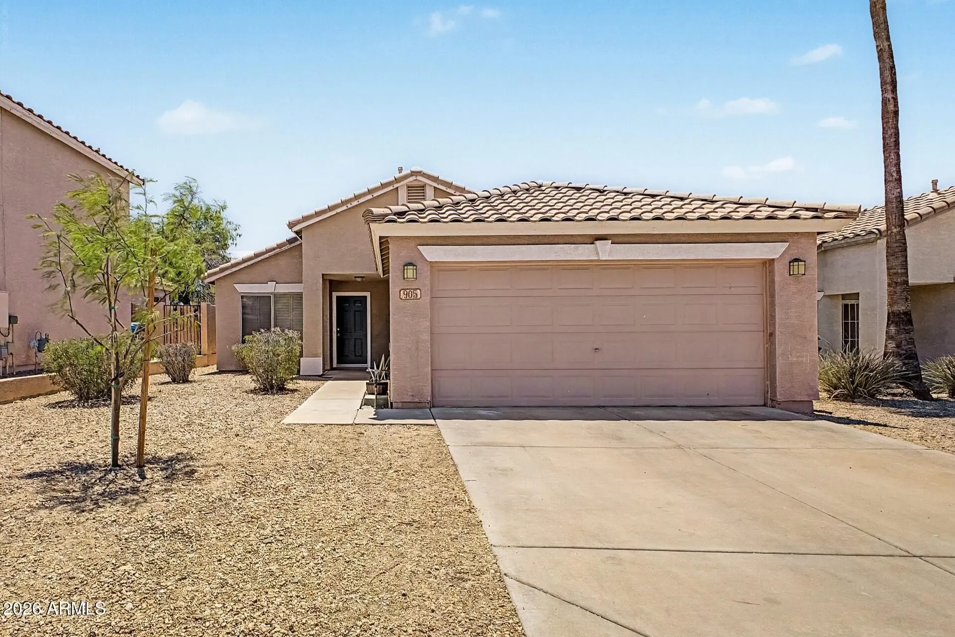 905 E Potter Dr Phoenix, AZ 85024 photo 2