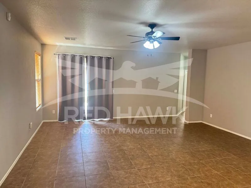 46156 W Barbara Ln photo 4