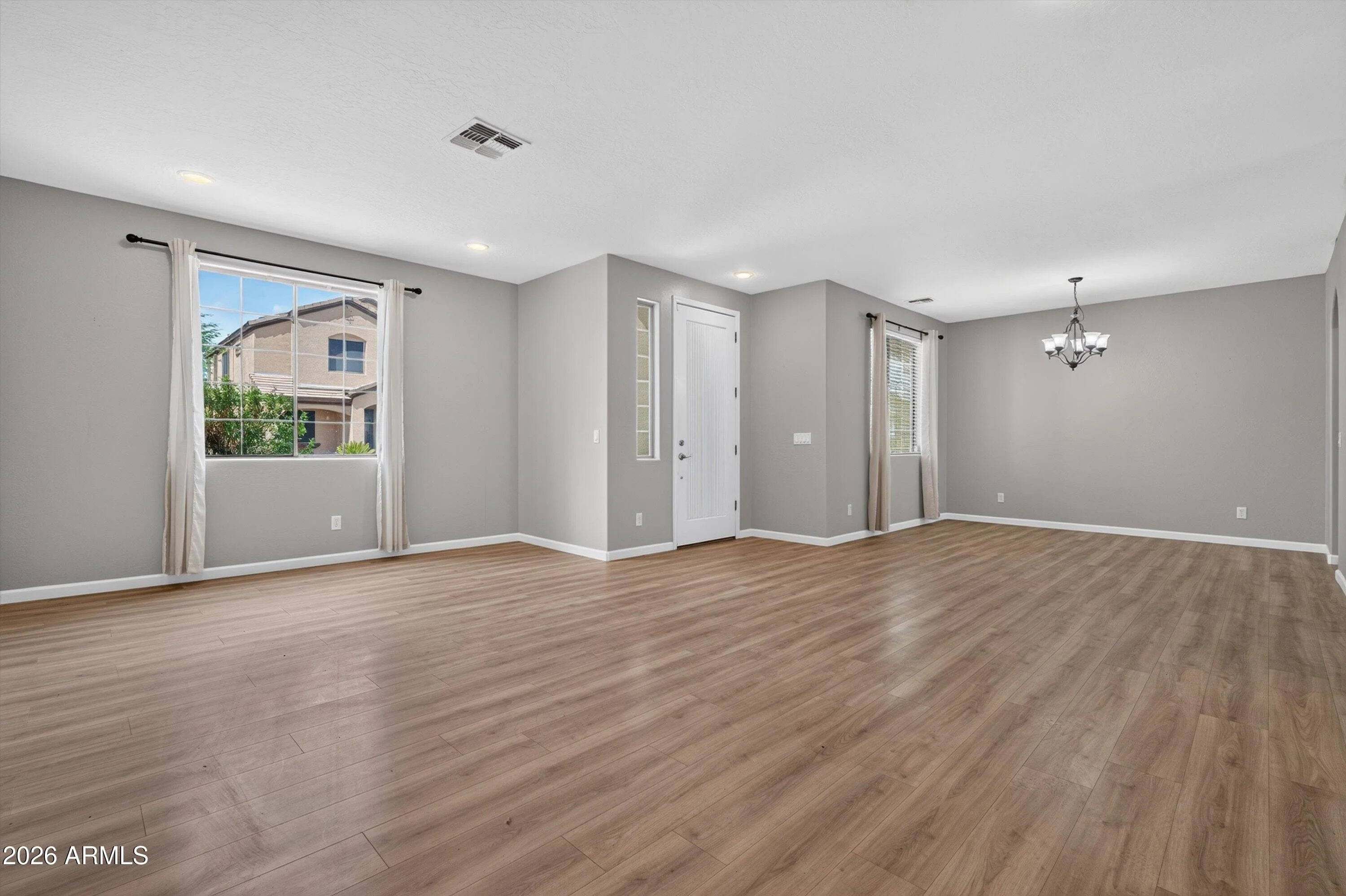 14459 N 135th Drive photo 5