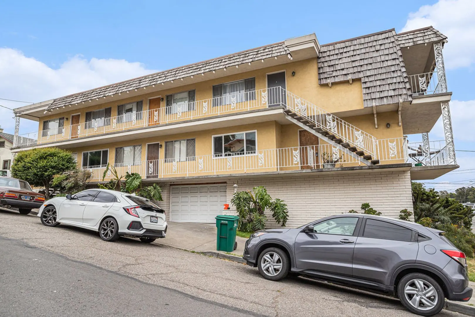 370 Santa Clara Ave Oakland, CA 94610 photo 5