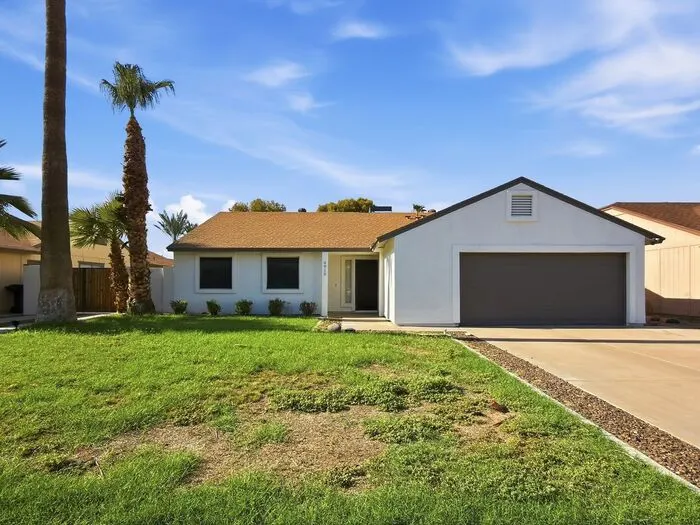 Chandler / Tempe 3 Bd 2ba With A Pool, Great Schools, Tile Floors