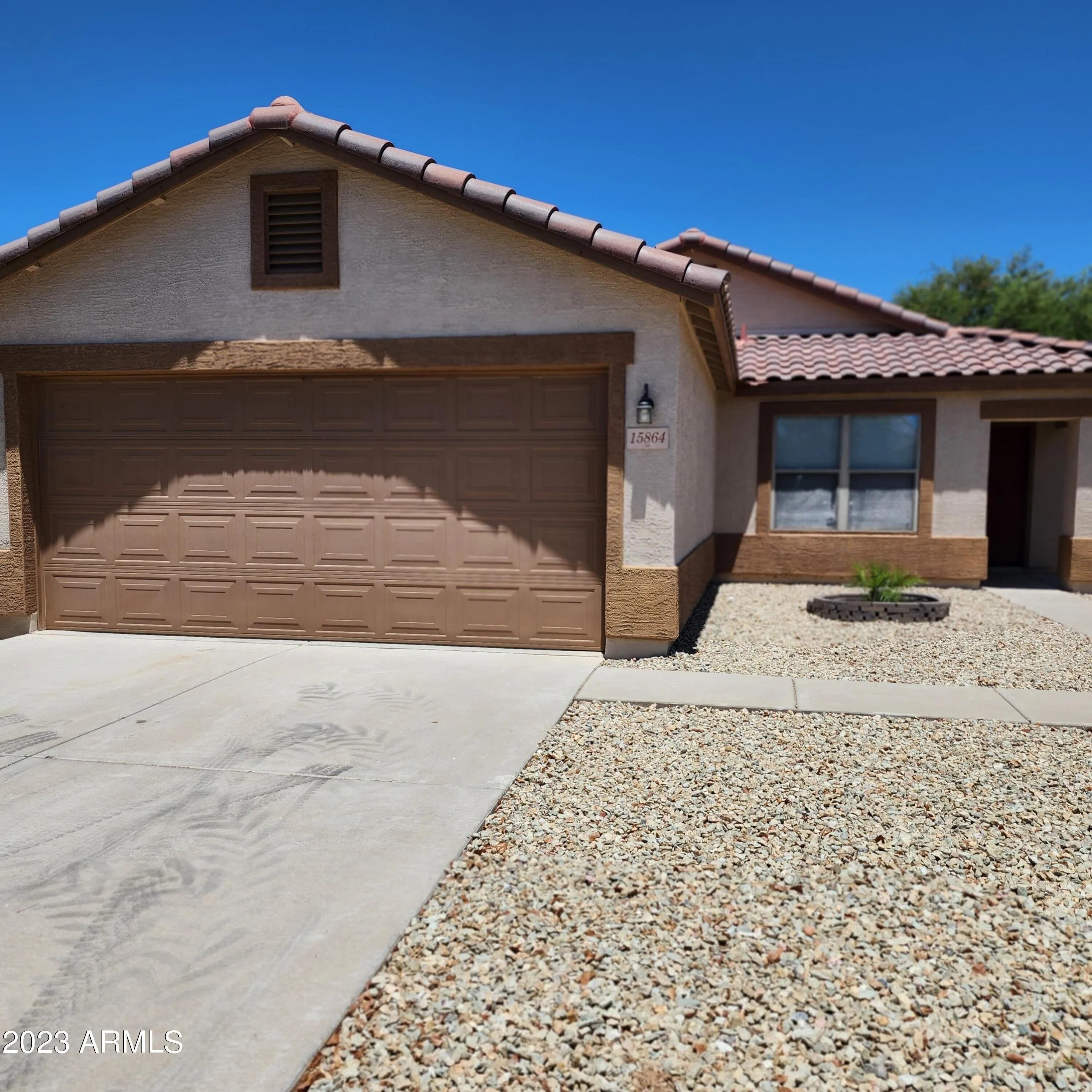 15864 W Evans Dr Surprise, AZ 85379 photo 2