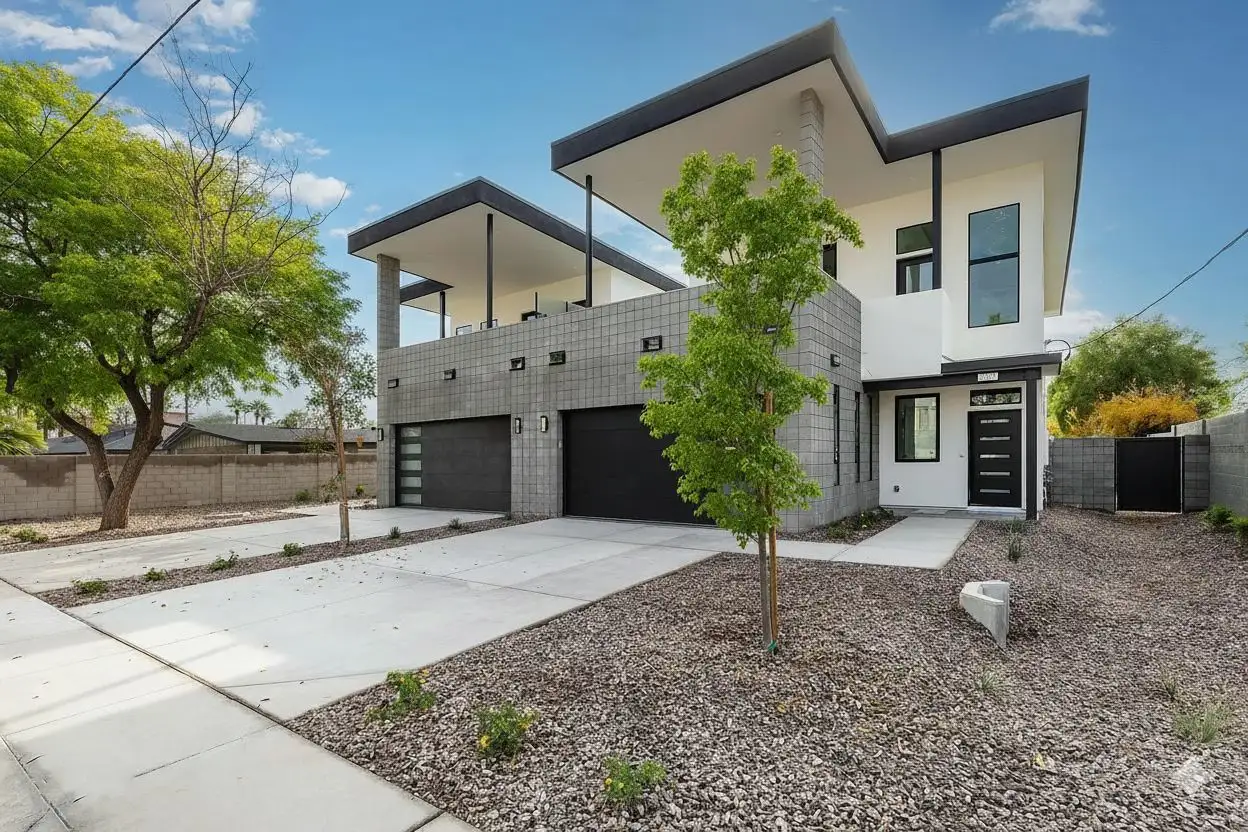 2011 E Turney Ave Phoenix, AZ 85016 photo 3