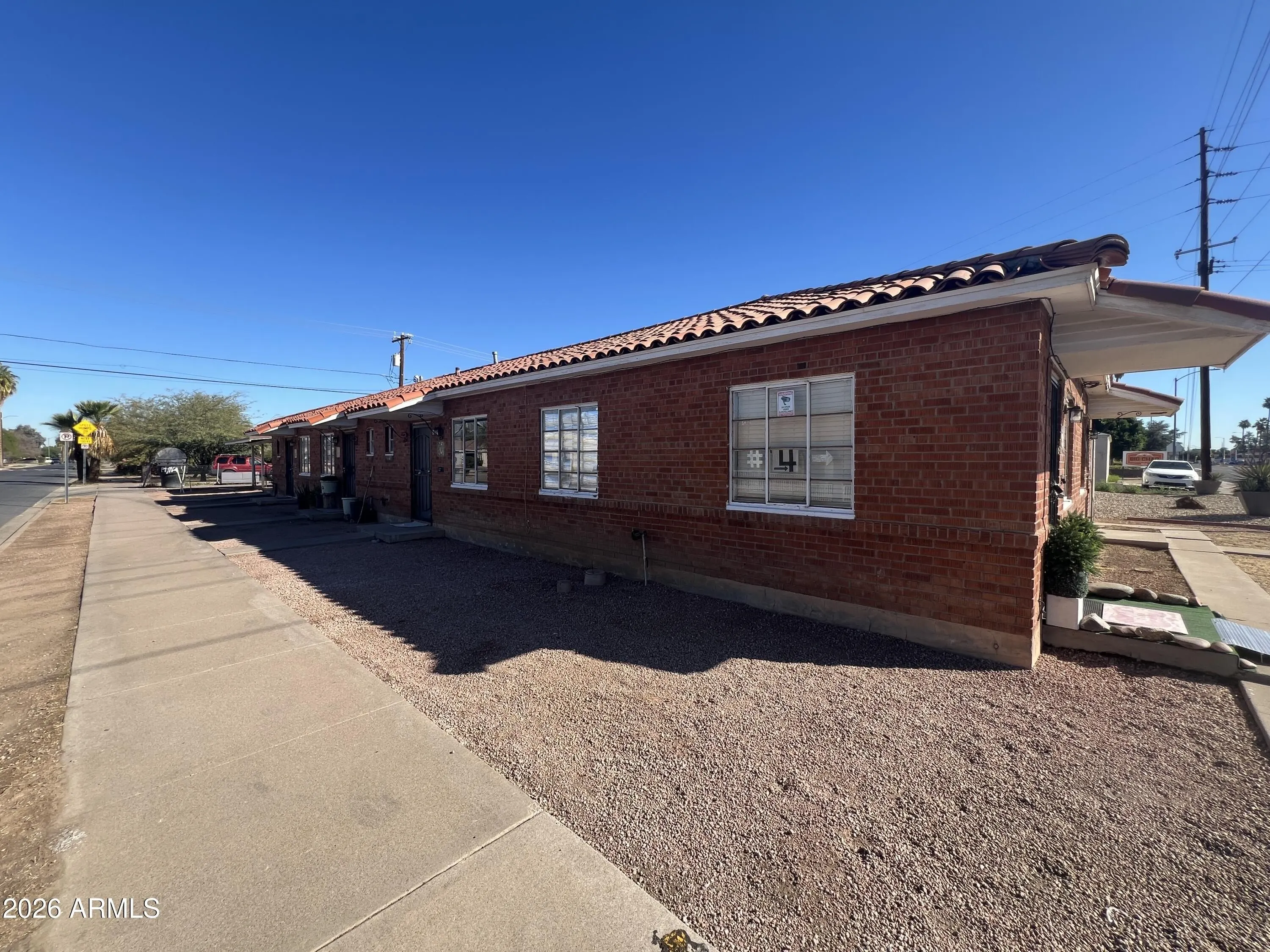 1626 W Mcdowell Road photo 3